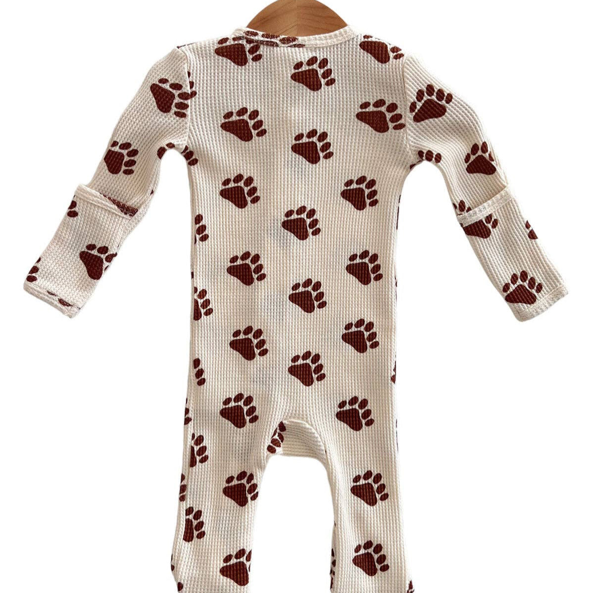 SpearmintLOVE Organic Waffle Basic Zip Footie, Bear Paw