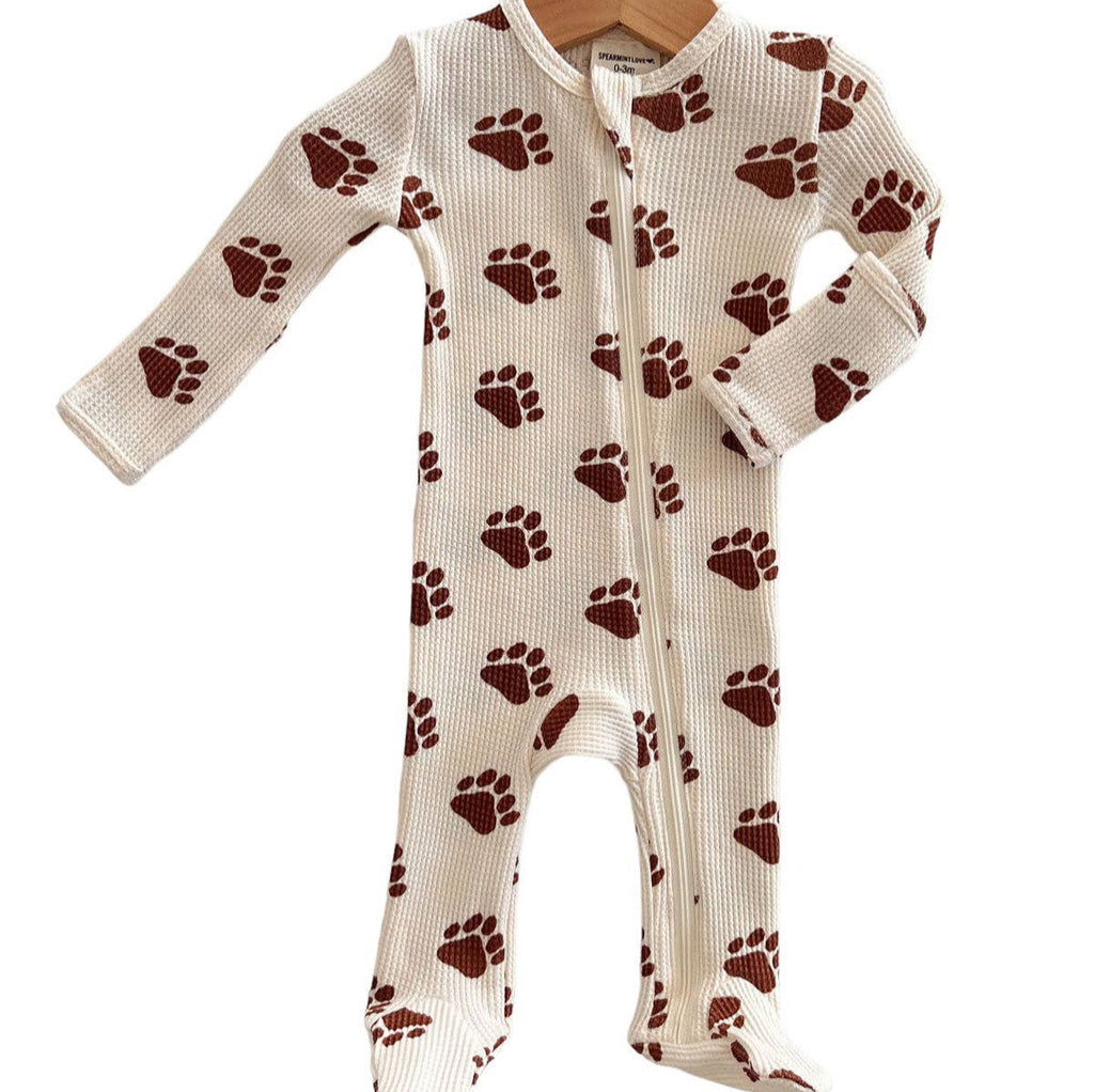SpearmintLOVE Organic Waffle Basic Zip Footie, Bear Paw