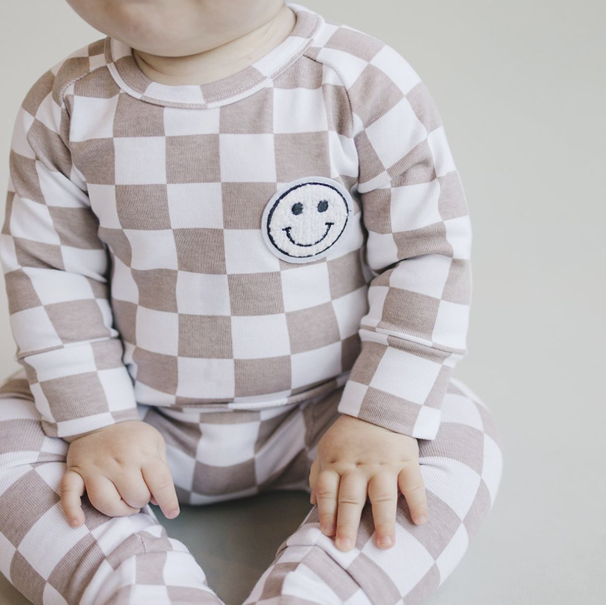 Checkered Smiley Lounge Set | Latte