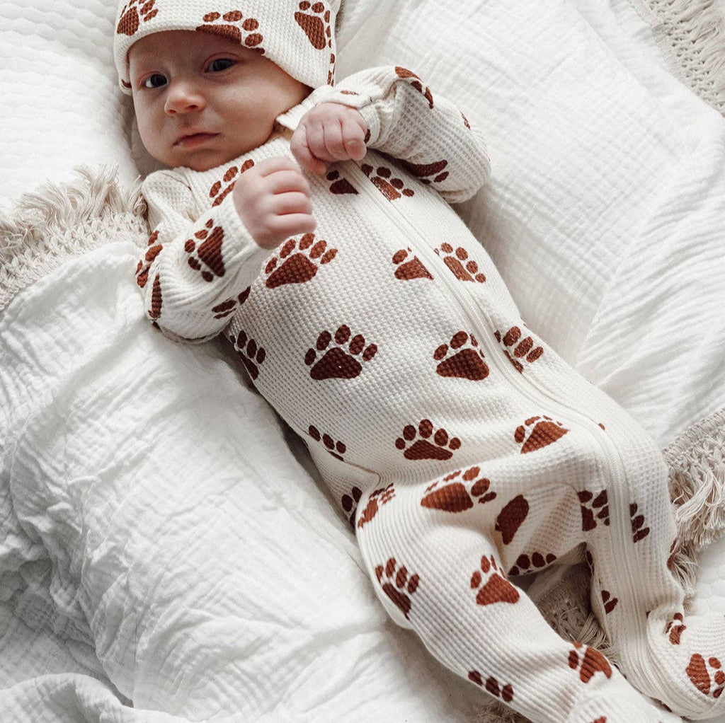 SpearmintLOVE Organic Waffle Basic Zip Footie, Bear Paw